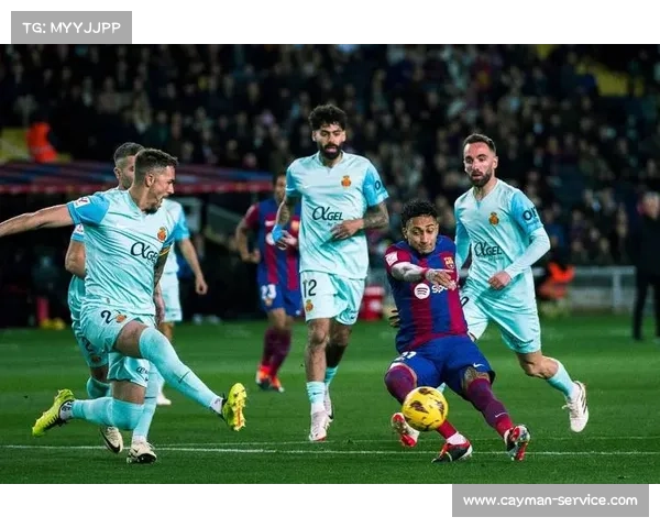 巴萨联赛不败夺冠